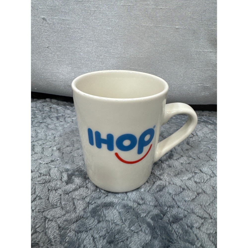 IHOP Coffee Mug Tuxton Ceramic Restaurant Diner Cup White Blue Logo Smile Smile